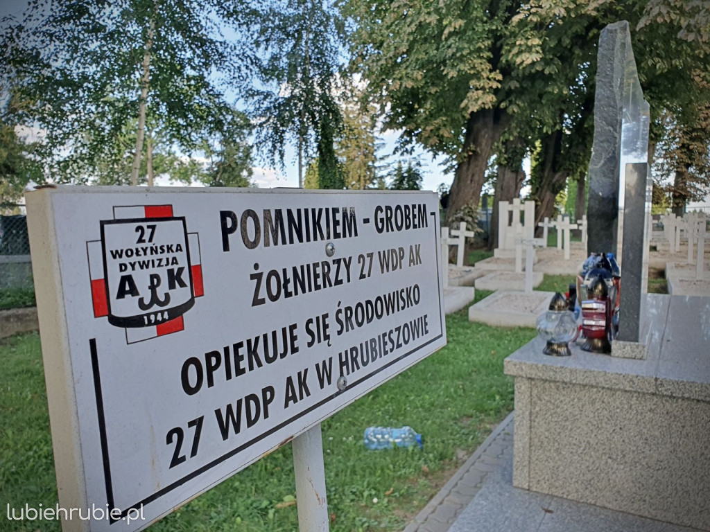 Pomnik w hołdzie żołnierzom 27WDPAK