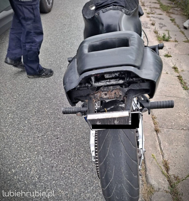 Brawurowa jazda motocyklisty