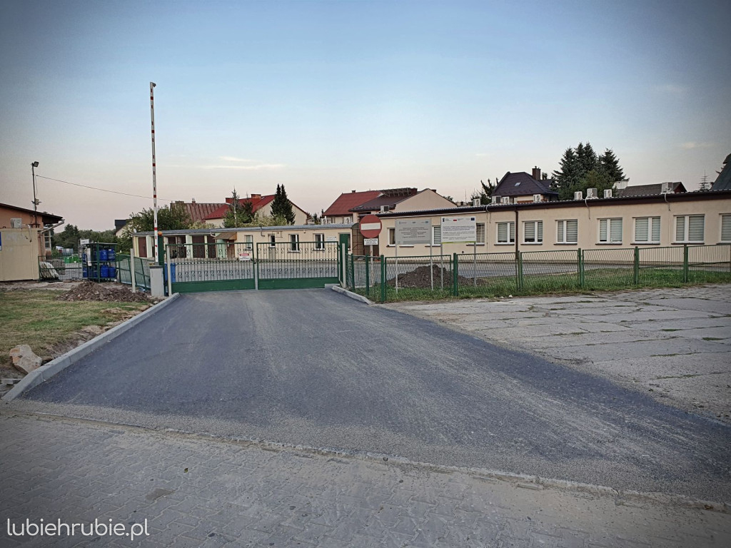 Nowy wjazd do PGKiM