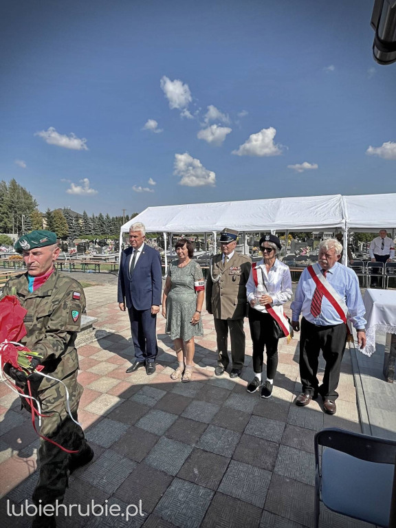 Uroczystości patriotyczne w Trzeszczanach