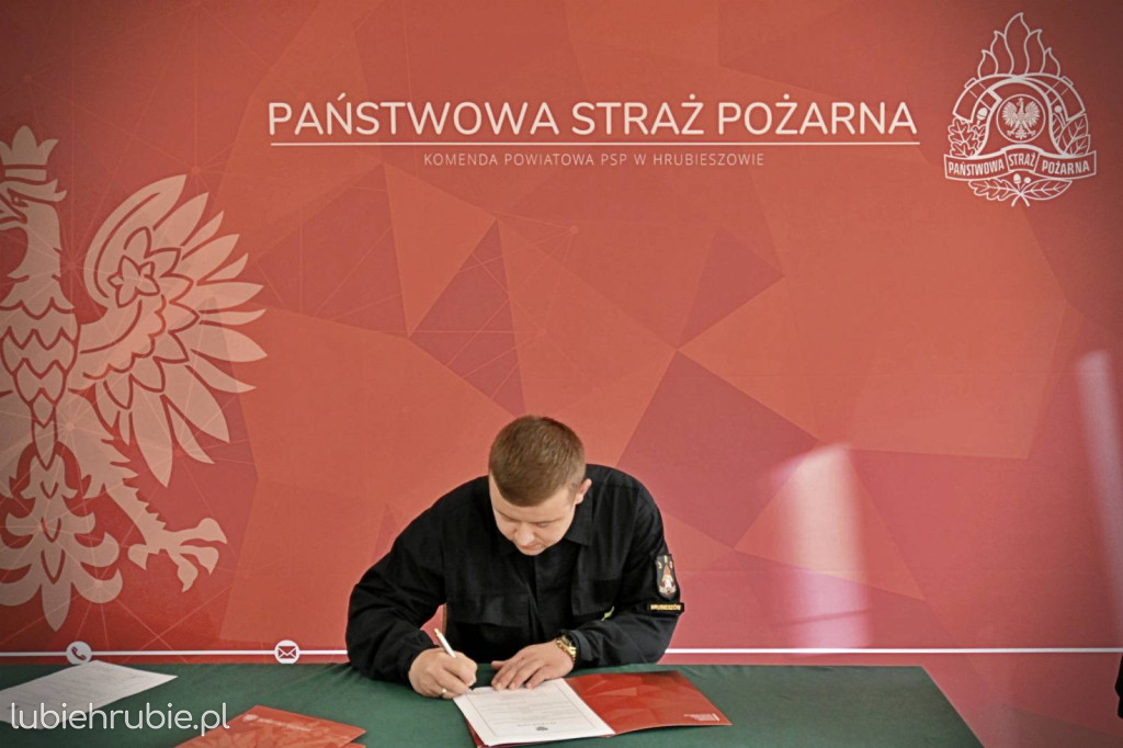 Uroczyste ślubowanie strażaków