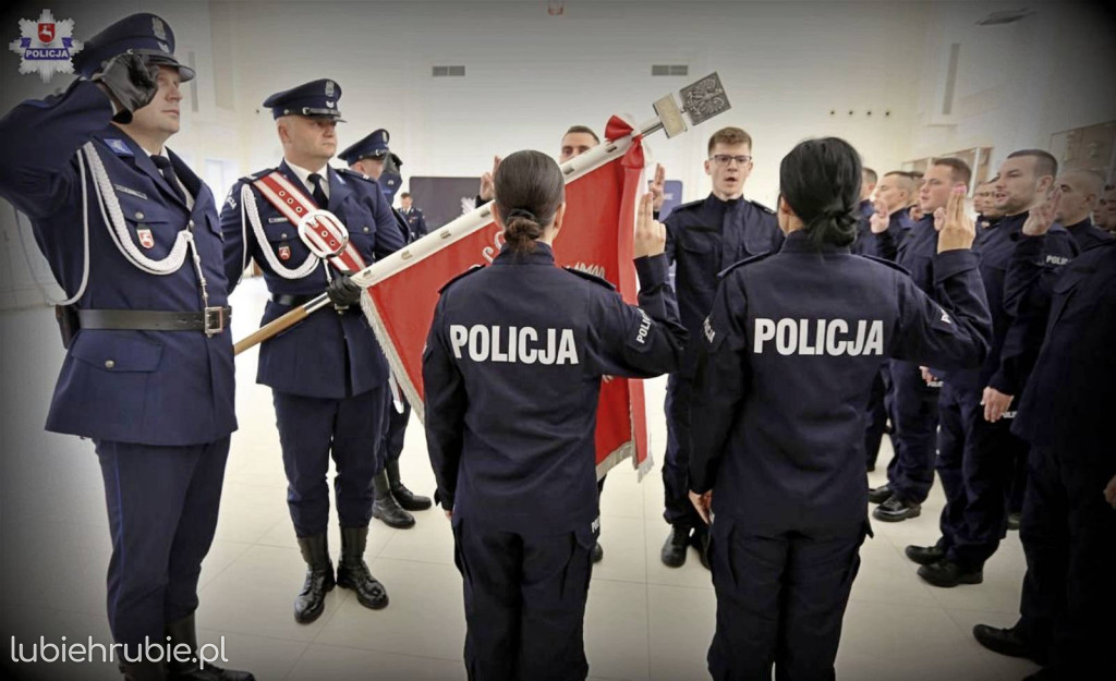 Ślubowanie nowych policjantów