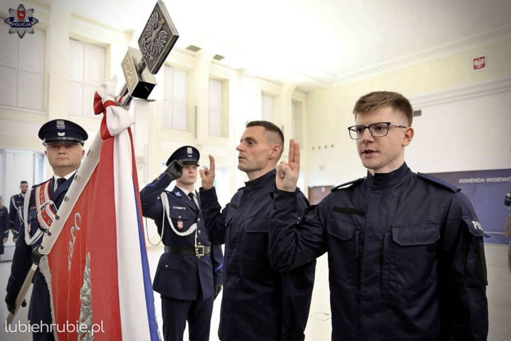 Ślubowanie nowych policjantów