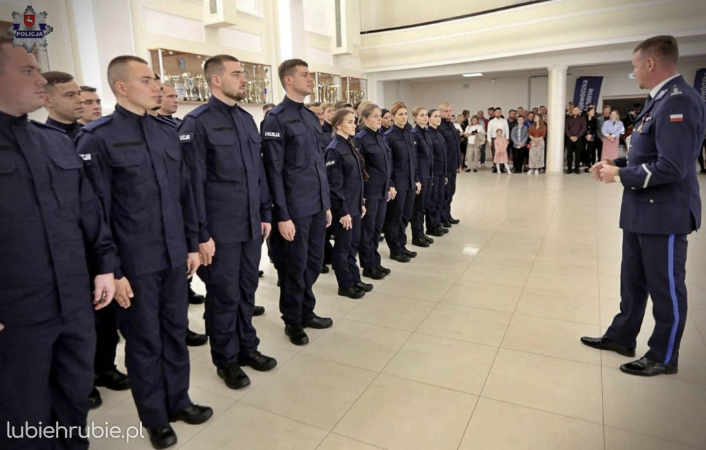 Ślubowanie nowych policjantów
