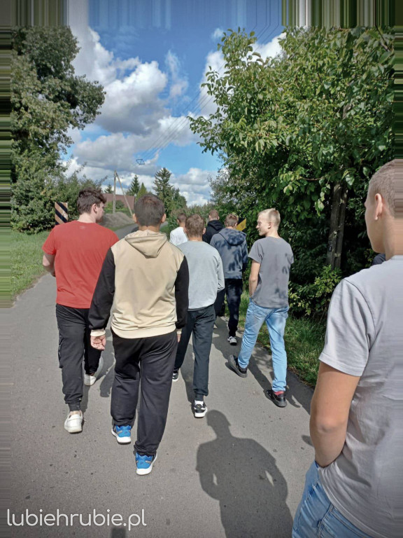 Młodzież ZS uczciła pamięć bohaterów września