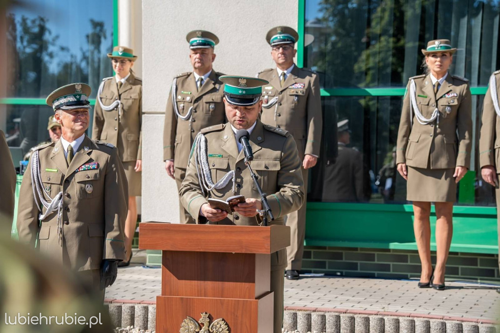 Ślubowanie nowo przyjętych funkcjonariuszy SG