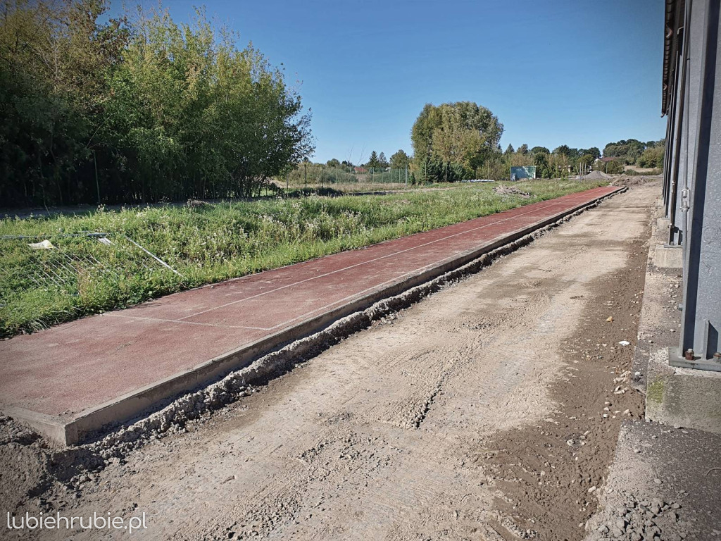 Hrubieszów: Prace przy rozbudowie HOSiR
