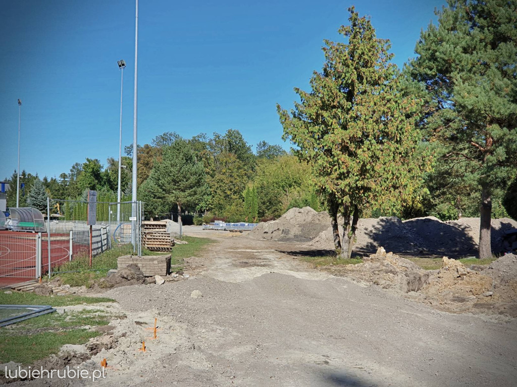 Hrubieszów: Prace przy rozbudowie HOSiR
