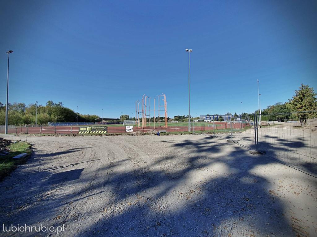 Hrubieszów: Prace przy rozbudowie HOSiR