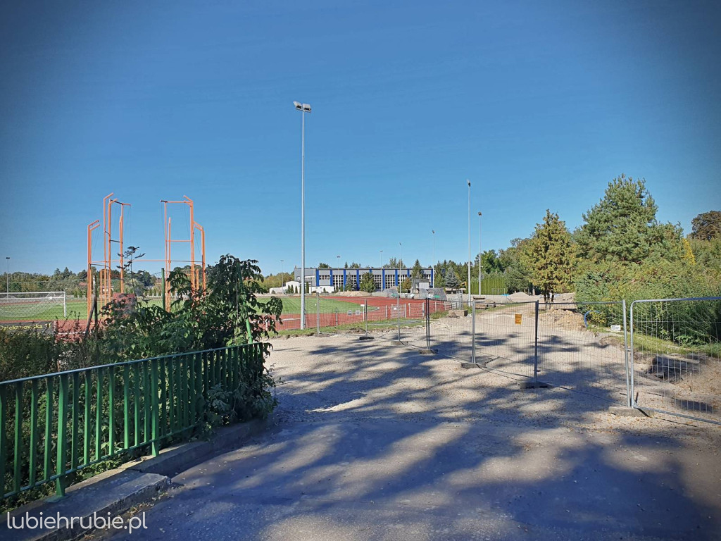 Hrubieszów: Prace przy rozbudowie HOSiR