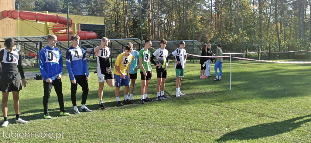 Staszic na podium w sztafecie przełajowej