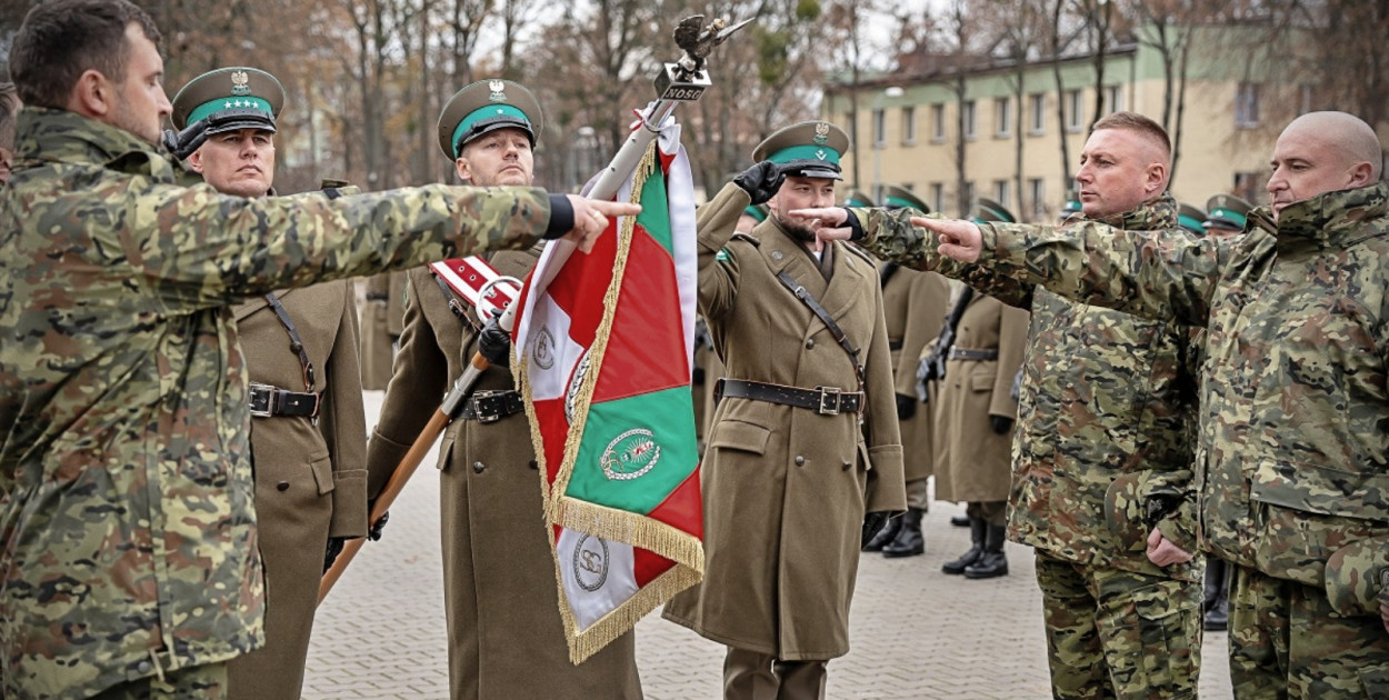 Ślubowanie, awanse i odznaczenia w NOSG