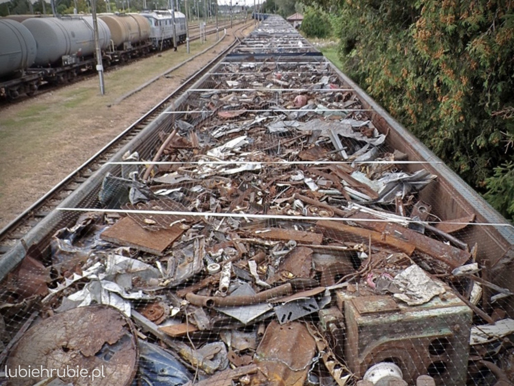 Zatrzymano prawie 1 500 ton nielegalnych odpadów