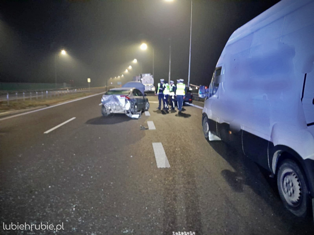 Karambol 18 pojazdów na S-19
