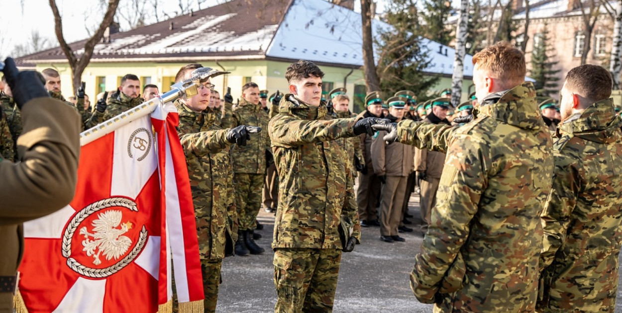 Ślubowanie nowo przyjętych funkcjonariuszy NOSG