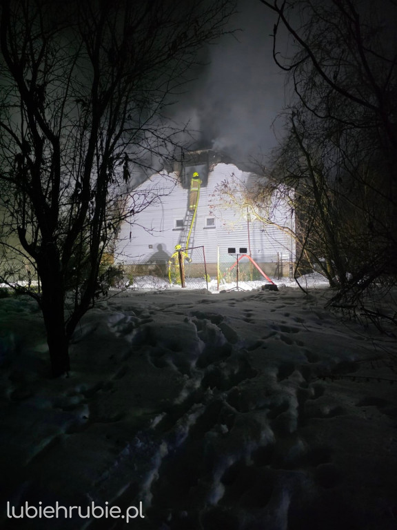 Pożar domu w Oszczowie