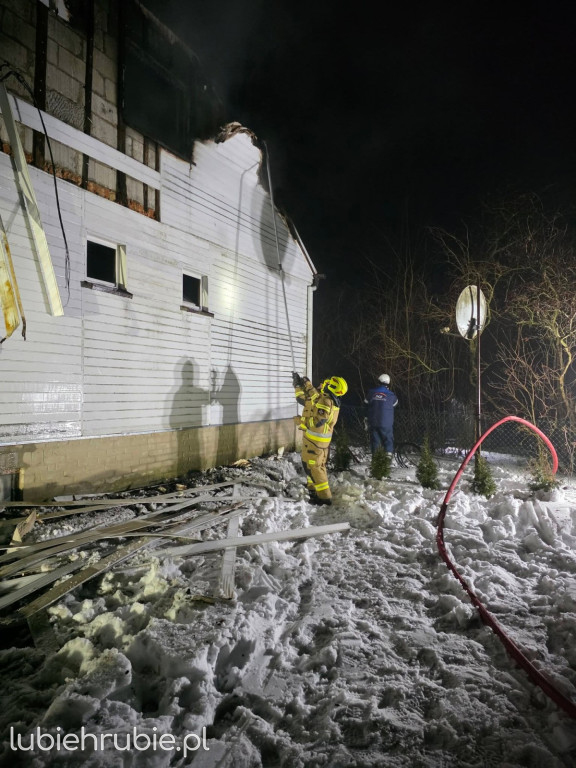 Pożar domu w Oszczowie