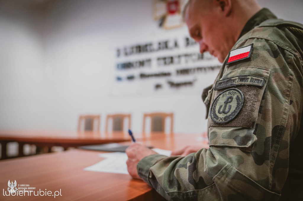 Od Terytorialsa do żołnierza zawodowego