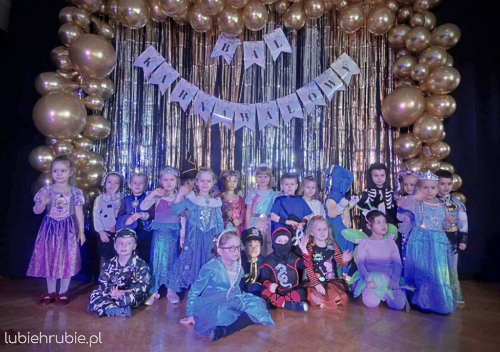 Bal karnawałowy w przedszkolu