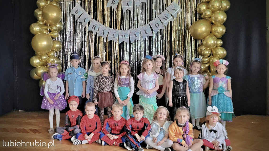 Bal karnawałowy w przedszkolu