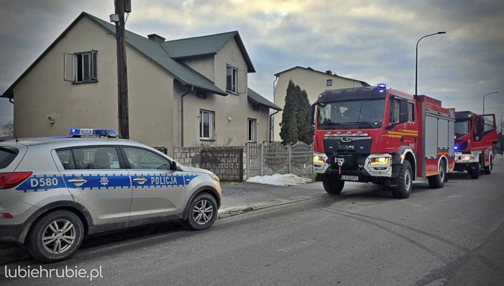 Uratowali dwie osoby przed śmiercią w pożarze