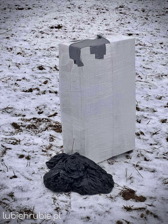 Czarne balony z kontrabandą