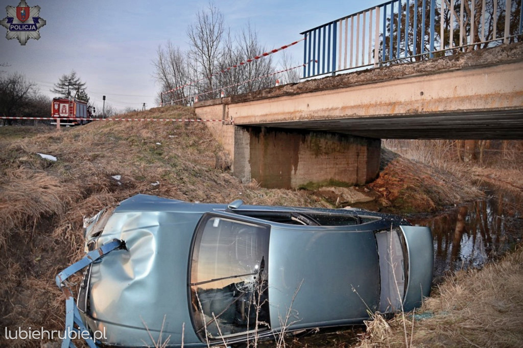 Pijany wjechał Audi do rzeki
