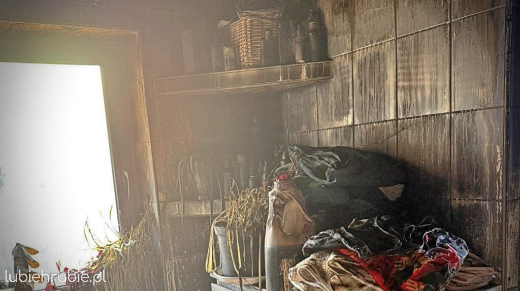 Pomoc dla rodziny z Trzeszczan po pożarze domu