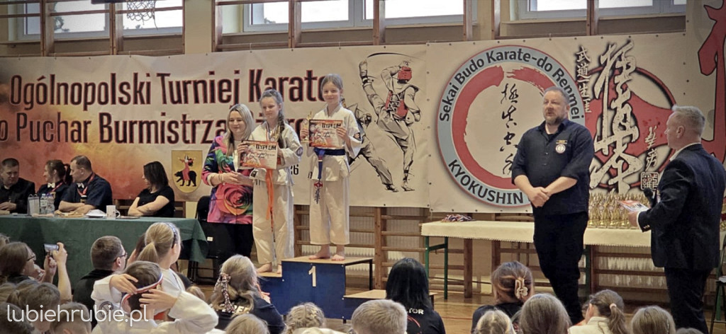 Sto procent medali dla hrubieszowskiej sekcji karate