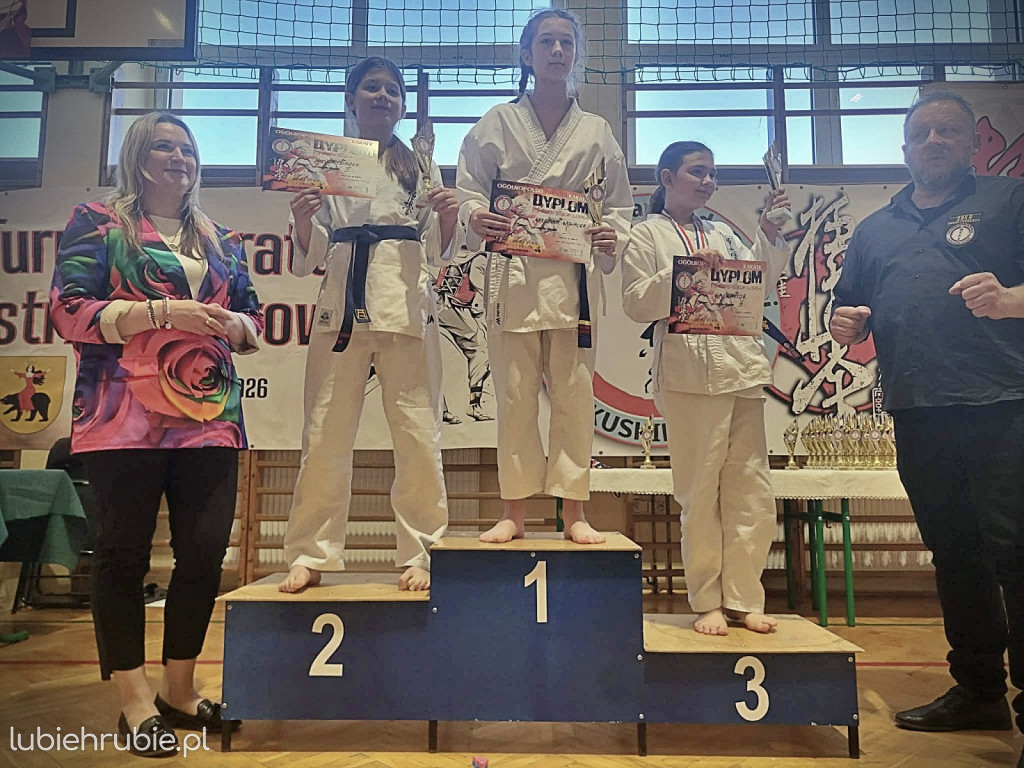 Sto procent medali dla hrubieszowskiej sekcji karate