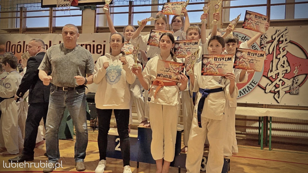 Sto procent medali dla hrubieszowskiej sekcji karate