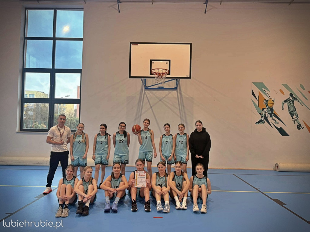 Koszykarki Jedynki pokazały moc