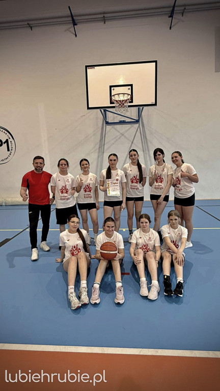 Koszykarki Jedynki pokazały moc