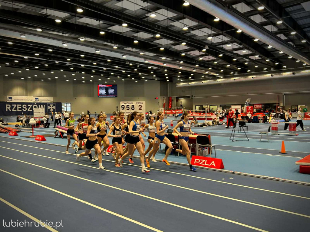Lekkoatletyczne tabele sezonu 2026 - hala