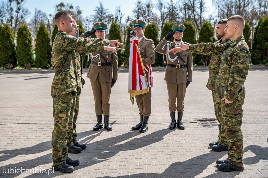 Ślubowanie nowo przyjętych funkcjonariuszy