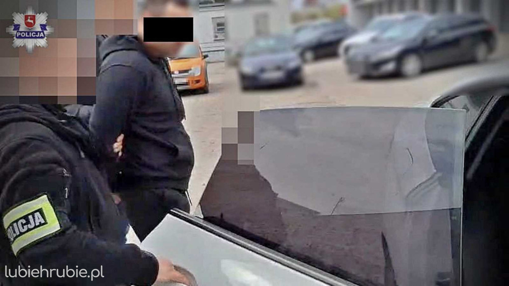 Nadpali podając się za policjantów