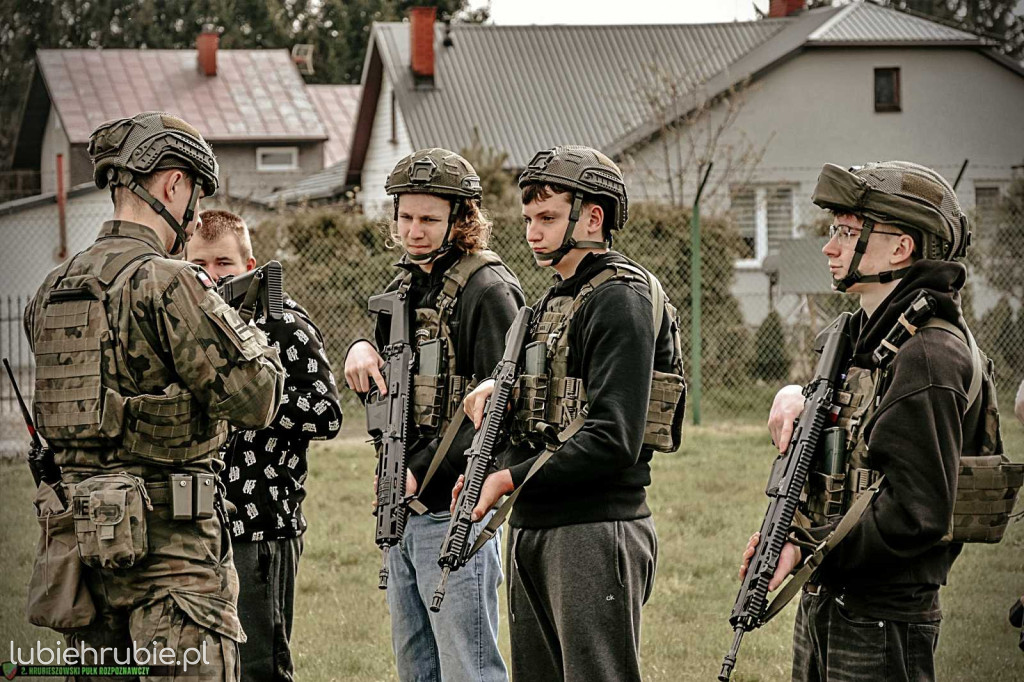 Strzeleckie szkolenie uczniów