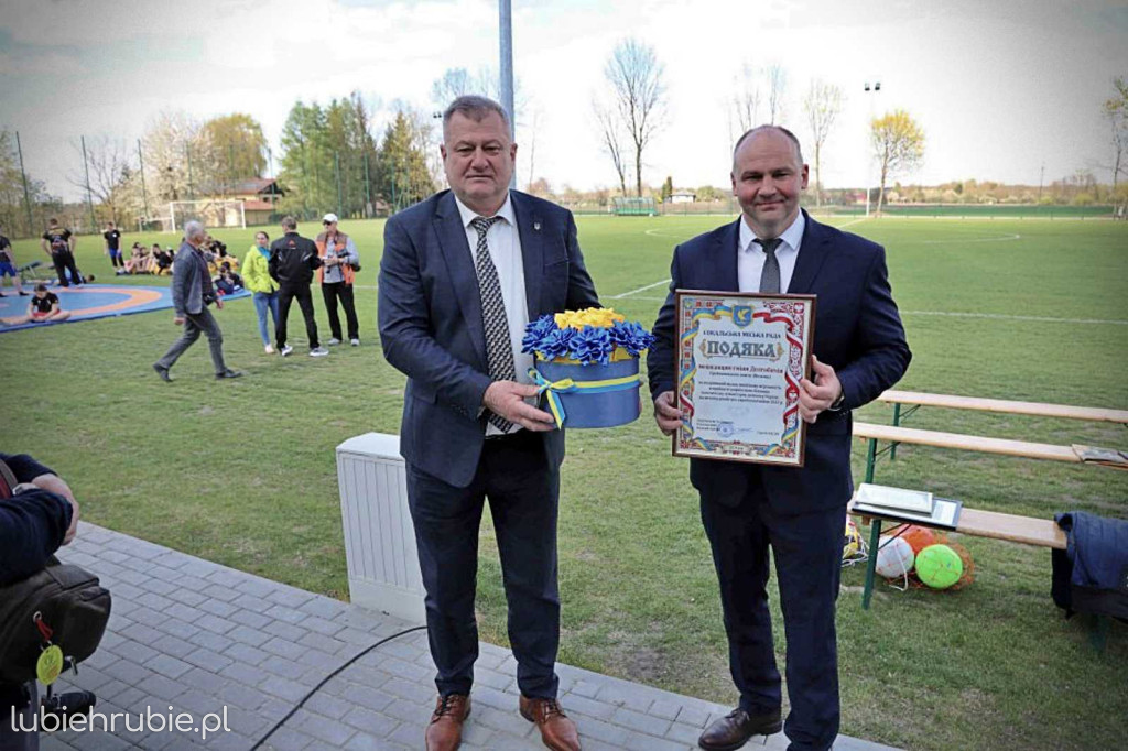 Otwarcie stadionu w Dołhobyczowie