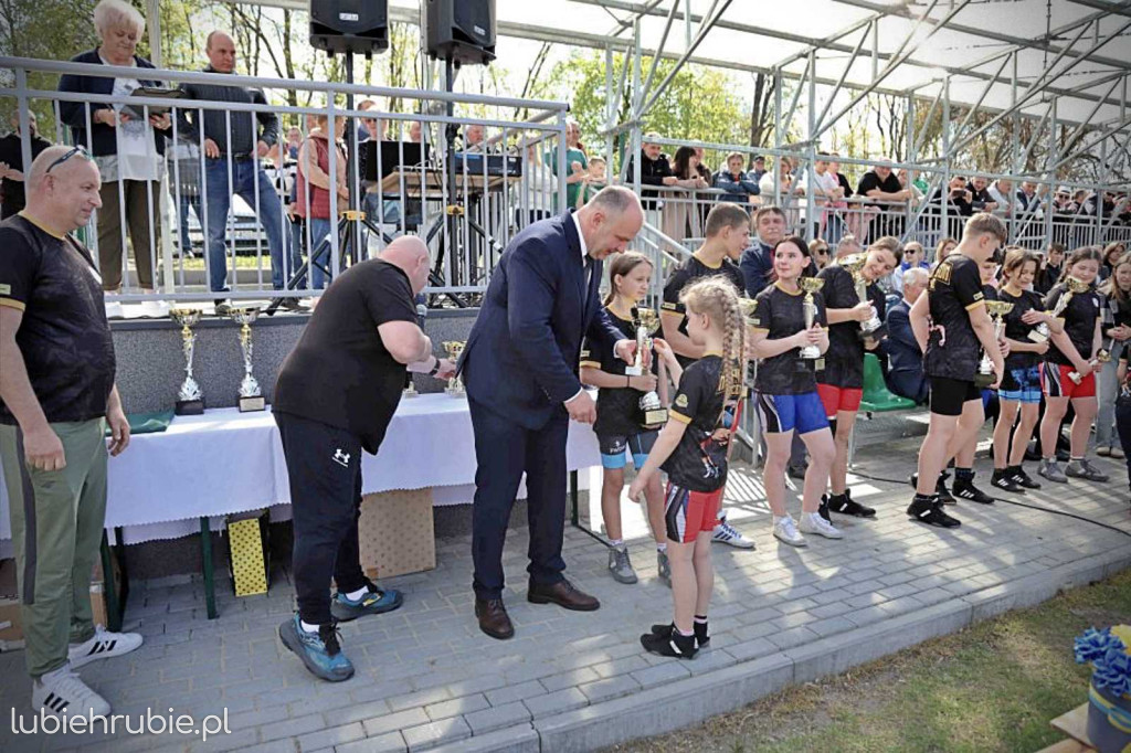 Otwarcie stadionu w Dołhobyczowie