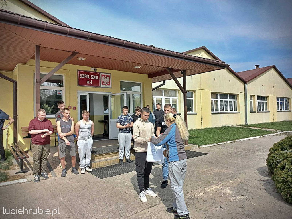 Sportowe pożegnanie maturzystów