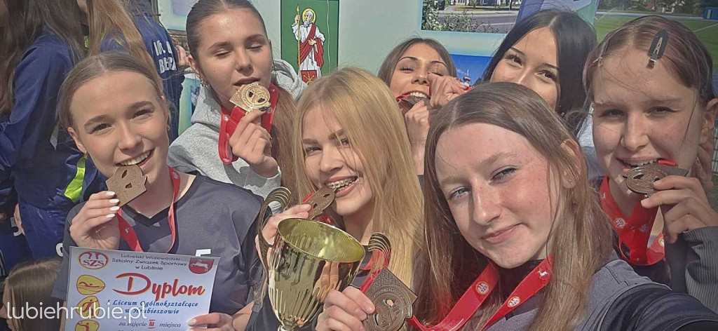 Przełajowcy ze Staszica dwukrotnie na podium