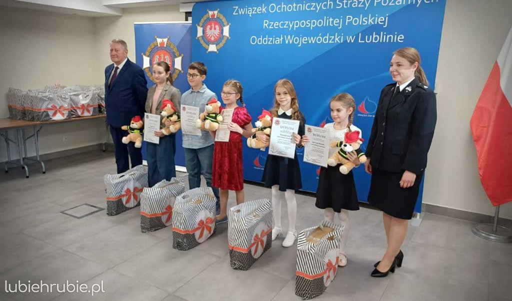 Laureatki konkursu plastycznego