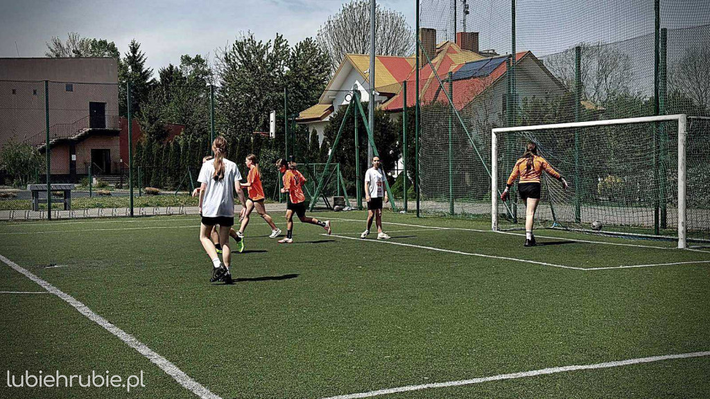 W Jedynce i Trójce kopią najlepiej