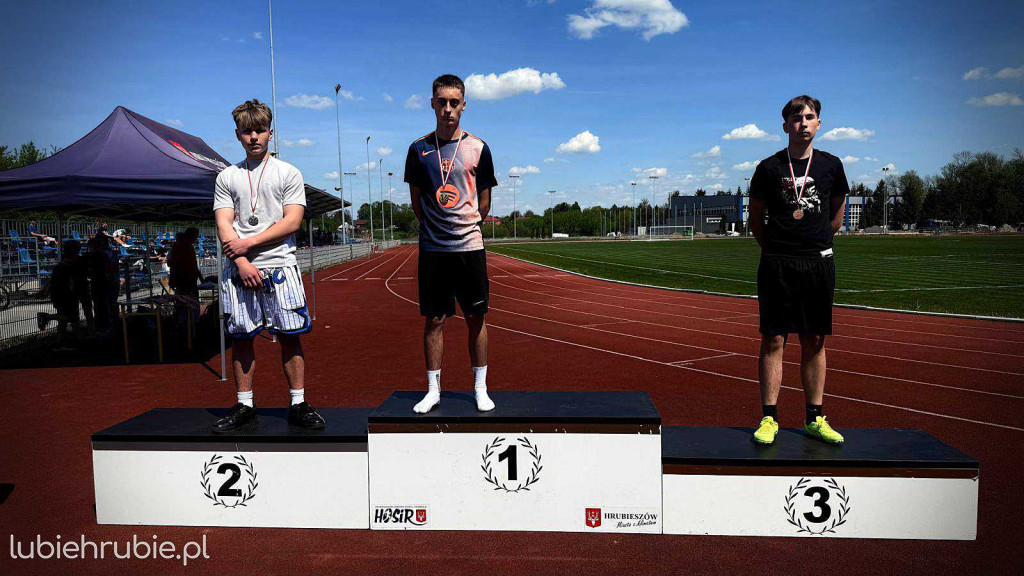 Dwójka najlepsza w lidze lekkoatletycznej