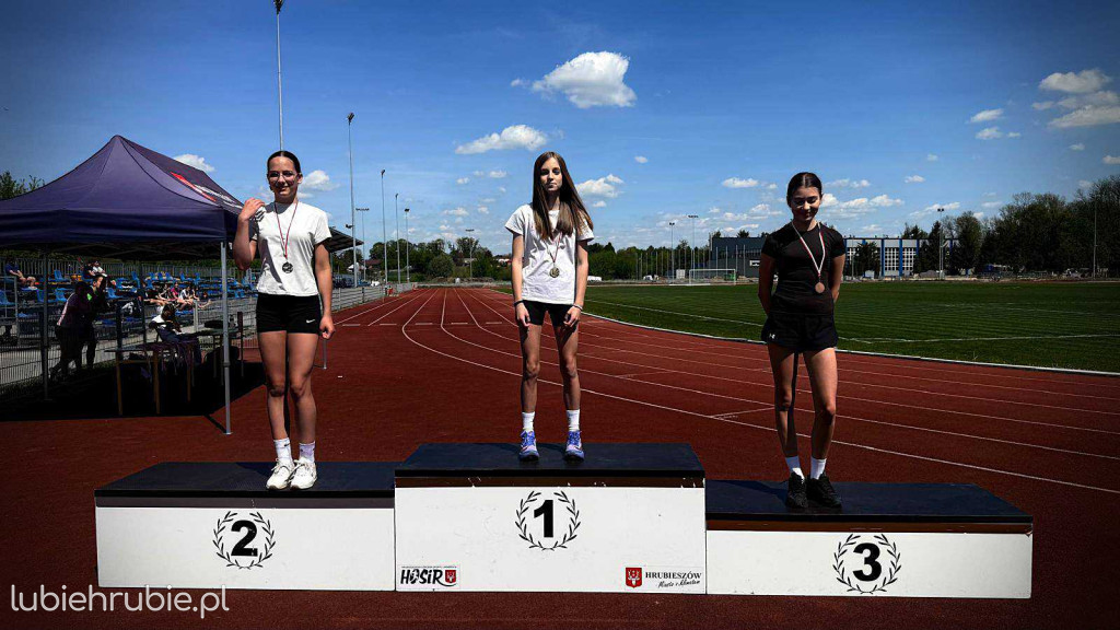 Dwójka najlepsza w lidze lekkoatletycznej