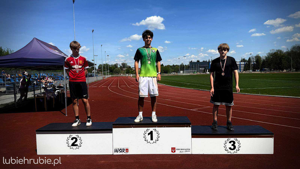 Dwójka najlepsza w lidze lekkoatletycznej