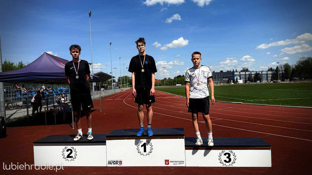 Dwójka najlepsza w lidze lekkoatletycznej