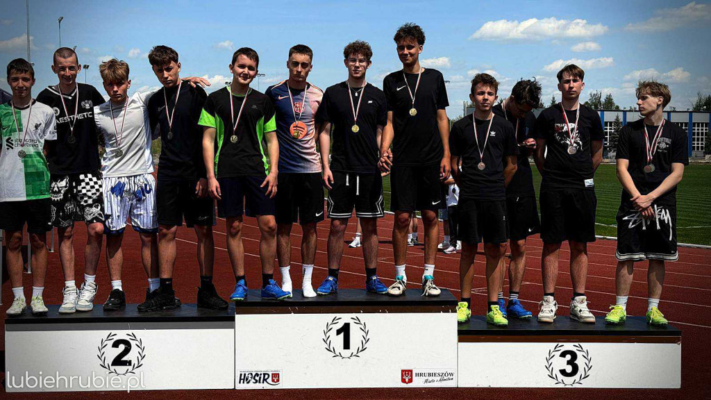 Dwójka najlepsza w lidze lekkoatletycznej