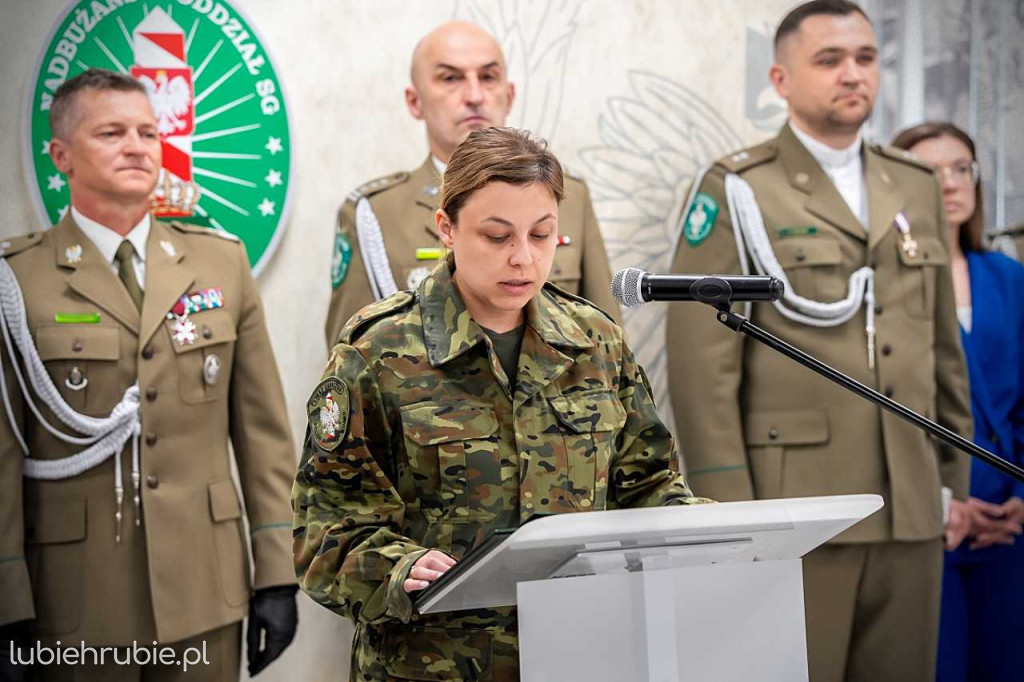 Ślubowanie funkcjonariuszy służby kontraktowej
