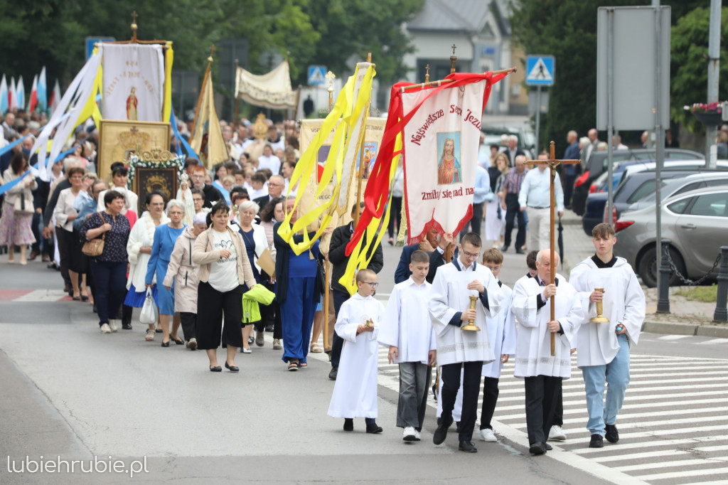 Procesja Bożego Ciała w centrum Hrubieszowa